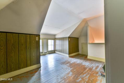 3058 Albany Street Schenectady NY 12304