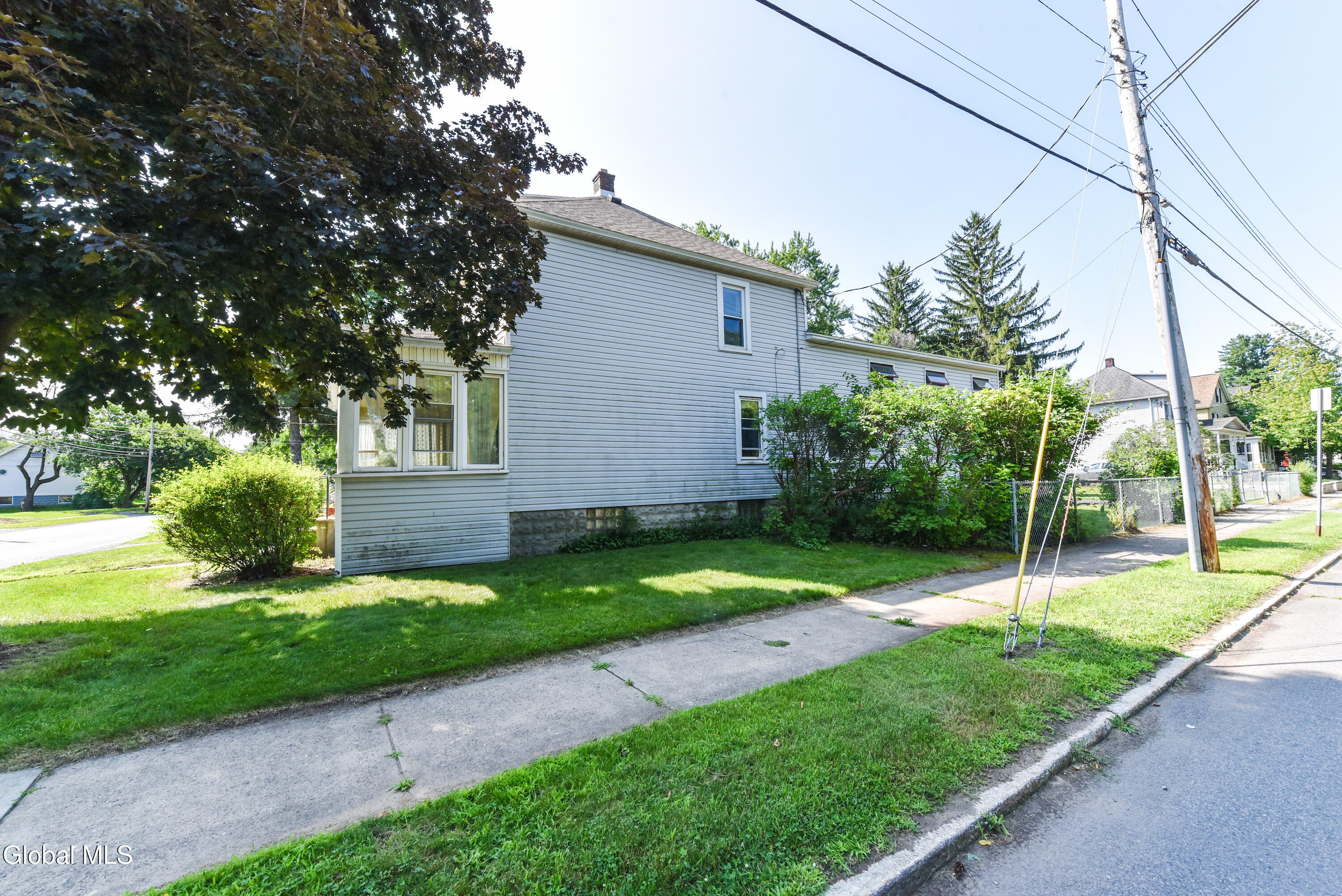 3058 Albany Street Schenectady NY 12304
