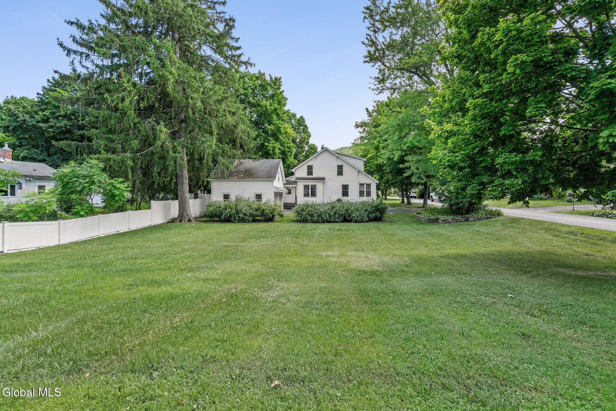 20 Slingerland Avenue Clarksville NY 12041