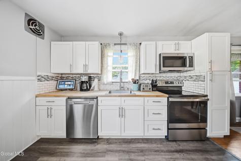 219 Consaul Road Albany NY 12205
