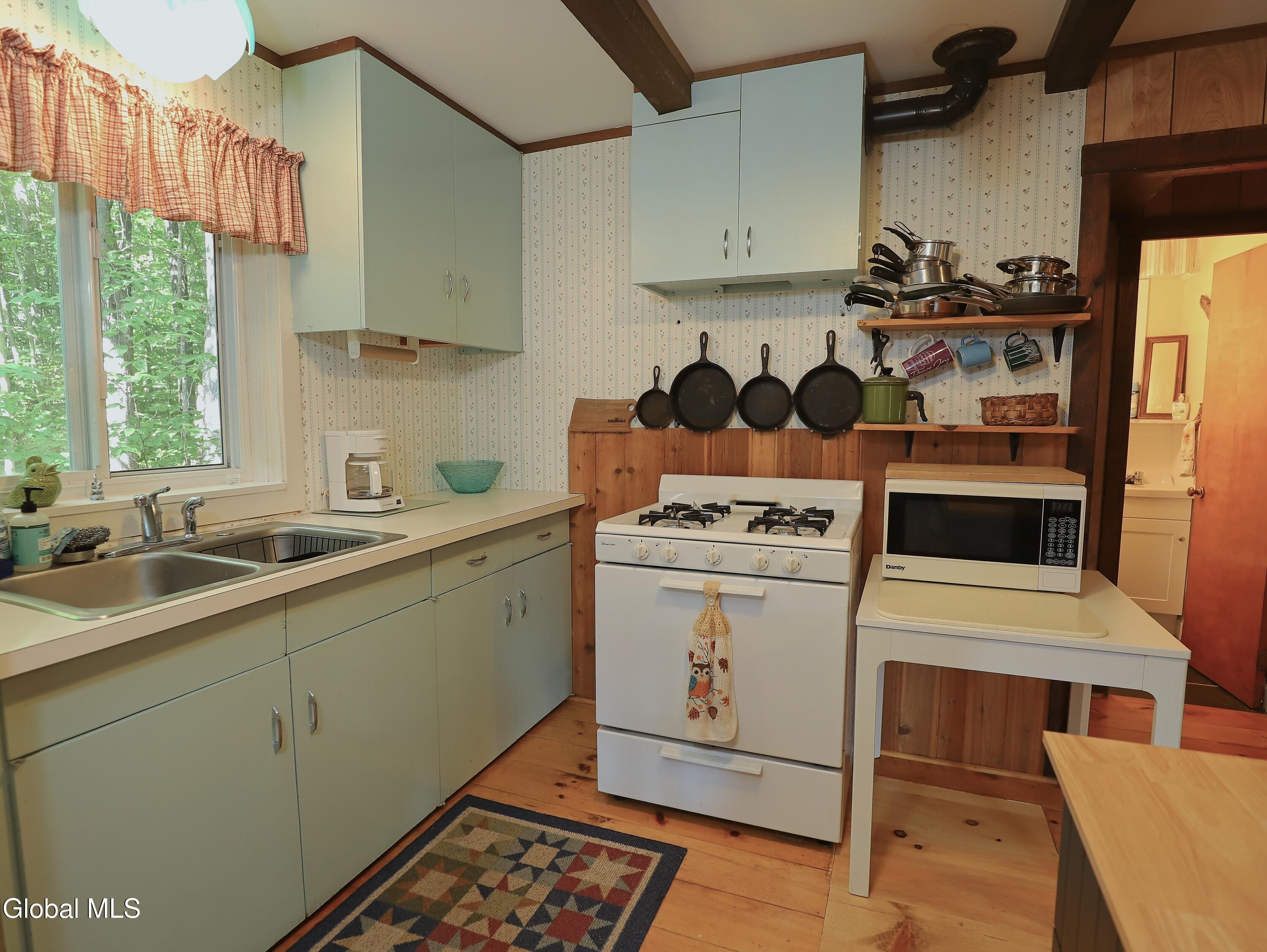 208 N Stoner Lake Road Caroga NY 12032