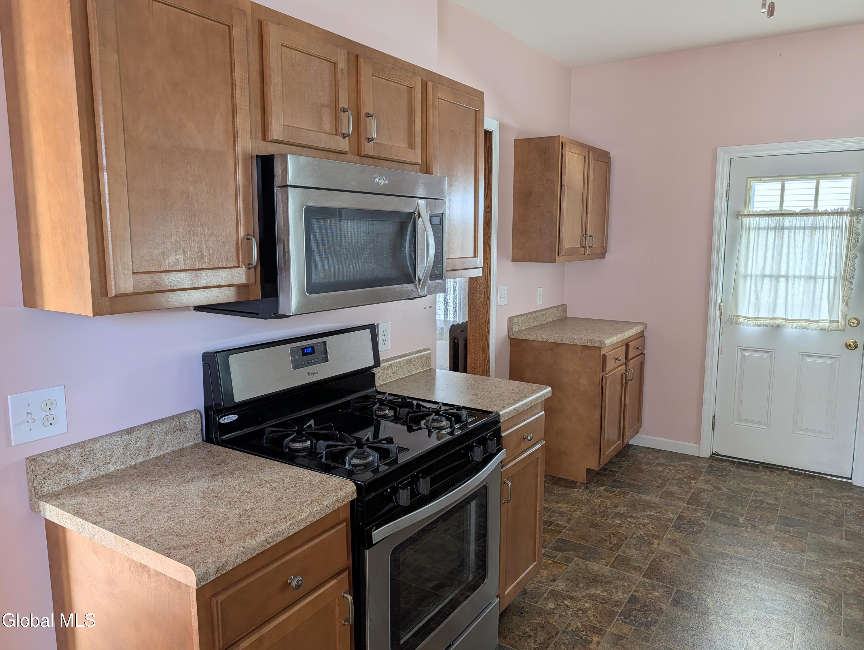 2127 Eastern Parkway Schenectady NY 12309