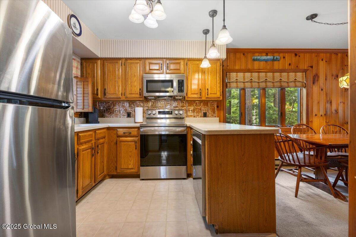 29 Woodland Ridge Road Bolton Landing NY 12814