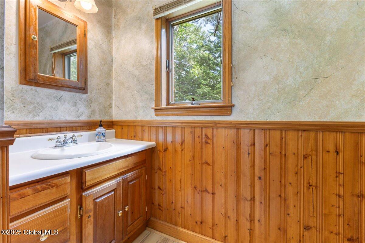 29 Woodland Ridge Road Bolton Landing NY 12814