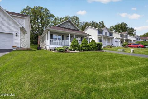 23 Victoria Way Albany NY 12209