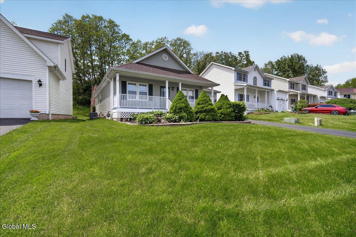 23 Victoria Way Albany NY 12209