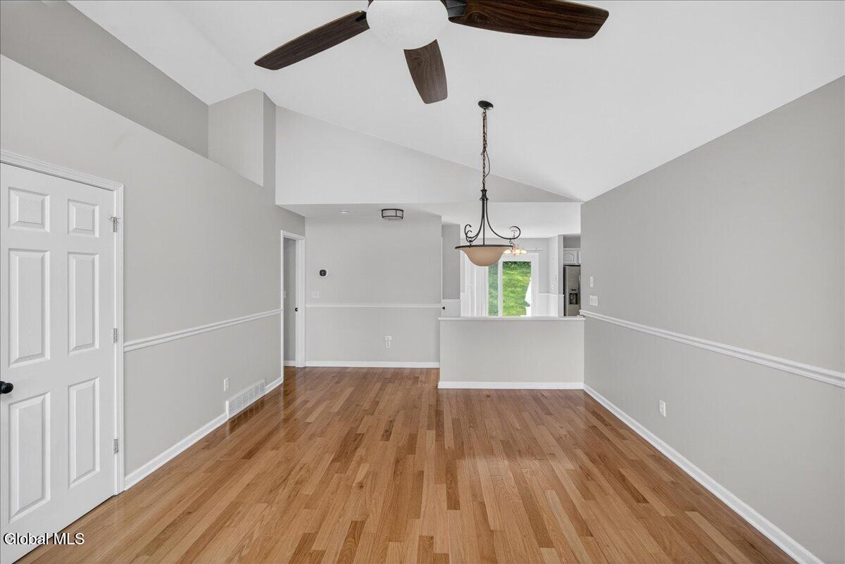 23 Victoria Way Albany NY 12209