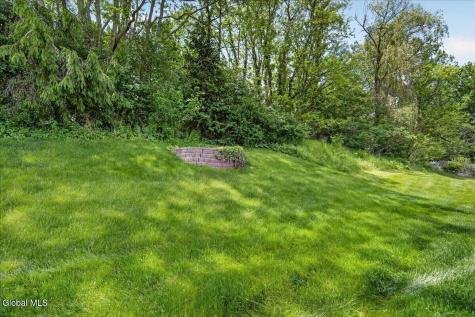 23 Victoria Way Albany NY 12209