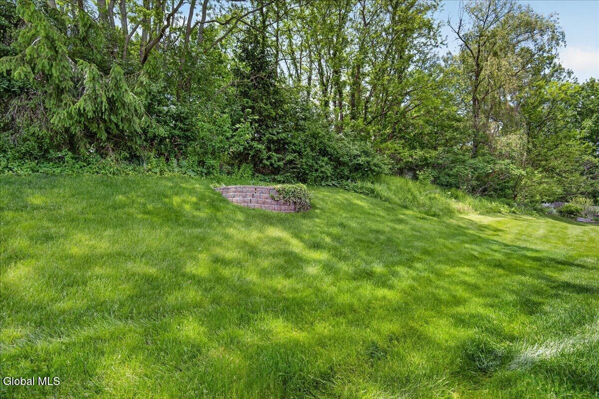 23 Victoria Way Albany NY 12209