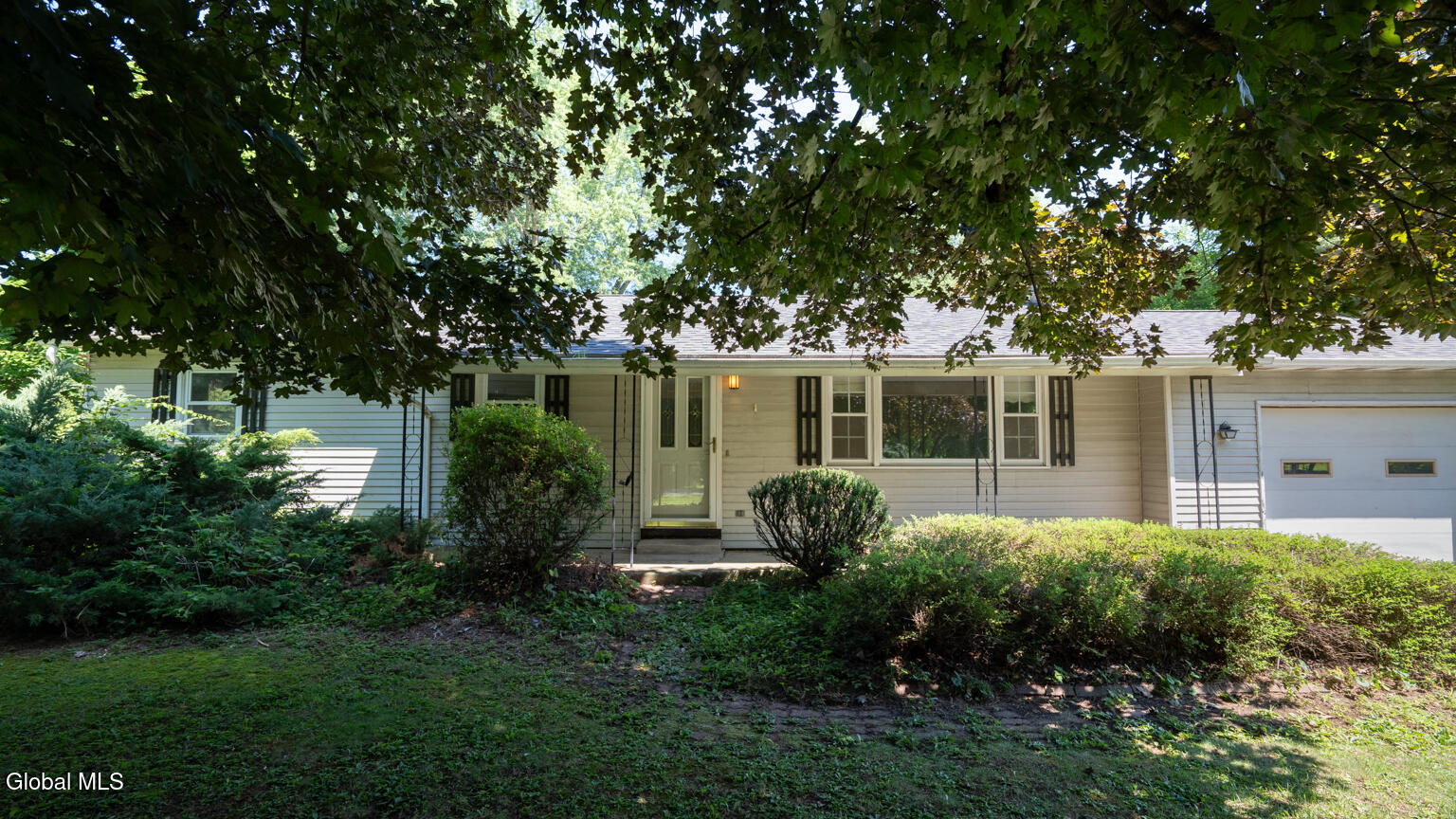 21 Cross Street Kinderhook NY 12106