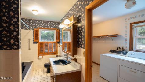 21 Cross Street Kinderhook NY 12106