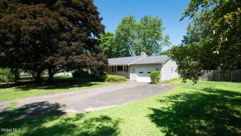 21 Cross Street Kinderhook NY 12106