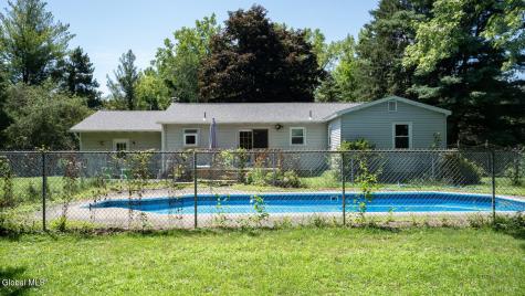 21 Cross Street Kinderhook NY 12106