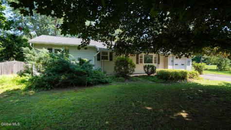 21 Cross Street Kinderhook NY 12106