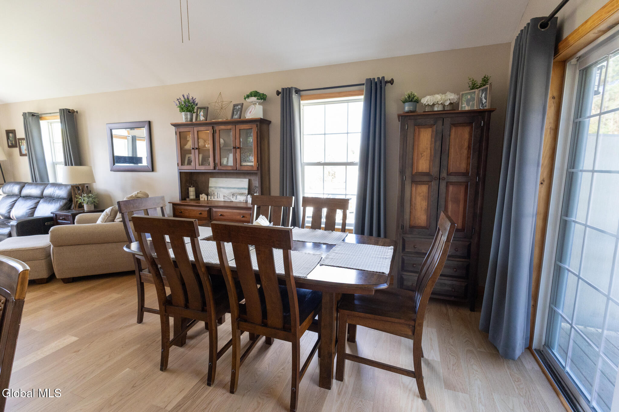 21 Meadowlark Lane Warrensburg NY 12885