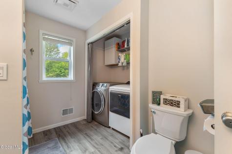 46 Esther Street Schenectady NY 12303