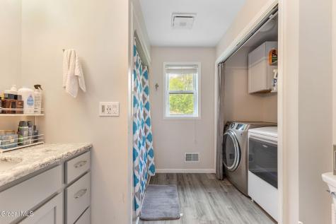 46 Esther Street Schenectady NY 12303