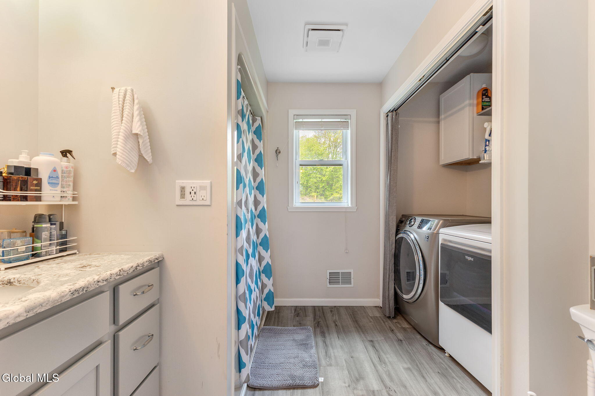 46 Esther Street Schenectady NY 12303