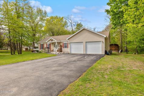46 Esther Street Schenectady NY 12303