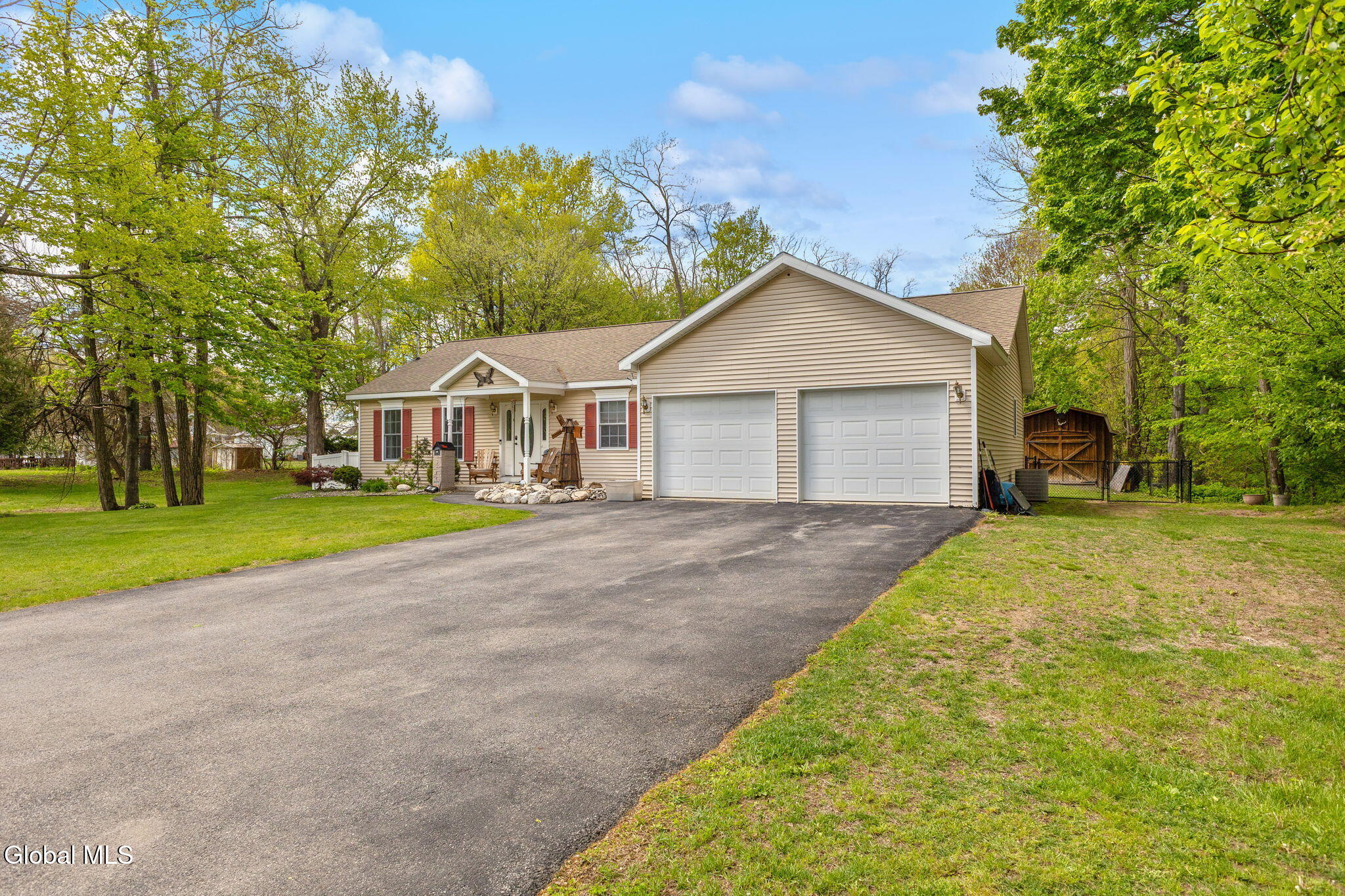 46 Esther Street Schenectady NY 12303