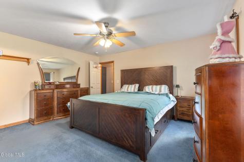 46 Esther Street Schenectady NY 12303