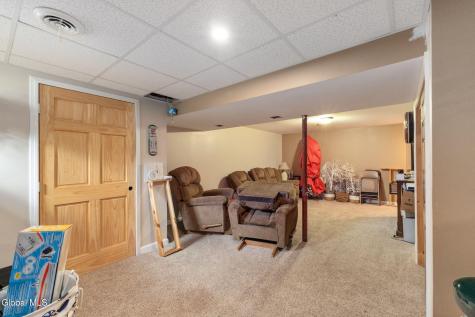 46 Esther Street Schenectady NY 12303