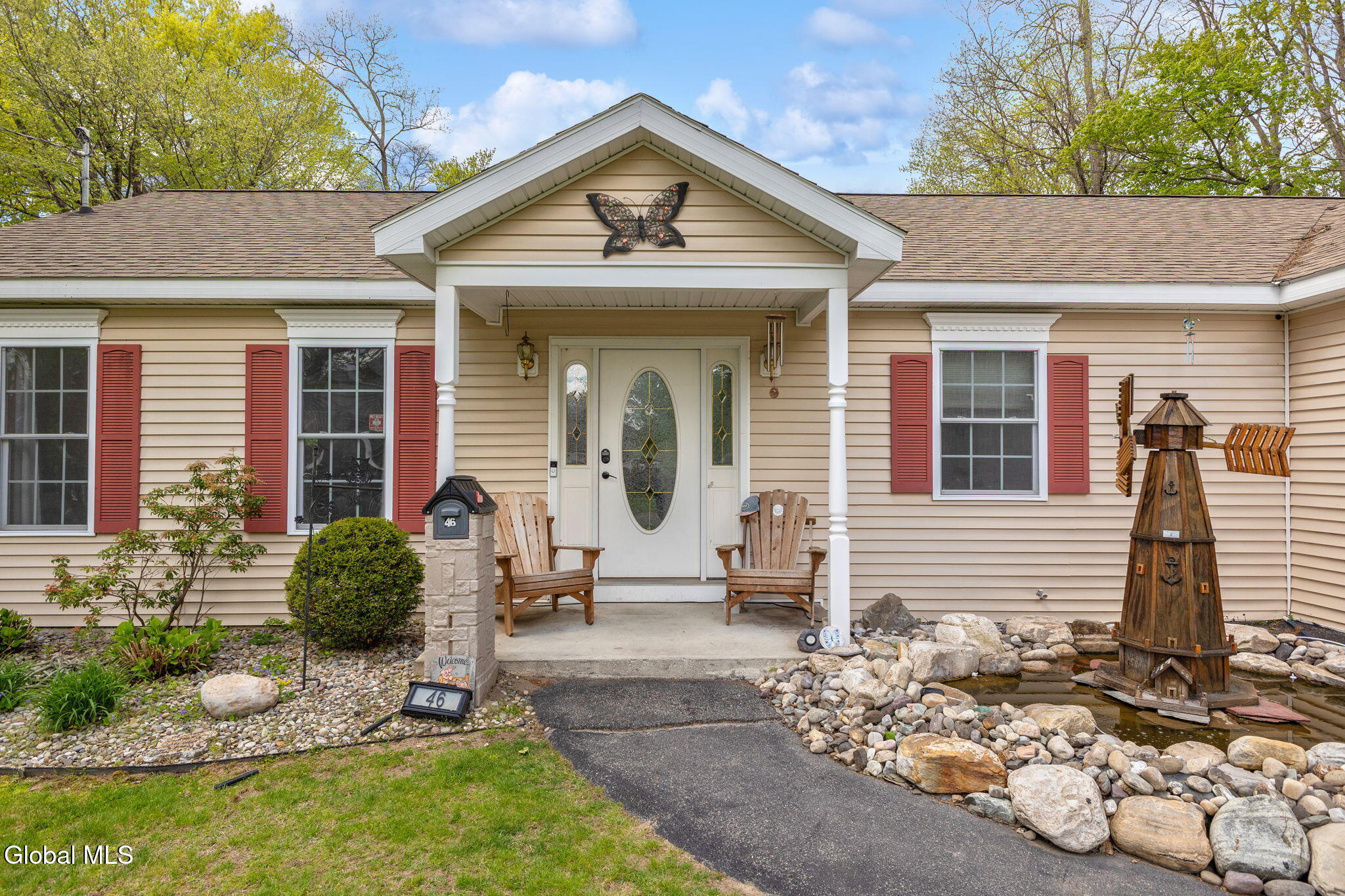 46 Esther Street Schenectady NY 12303