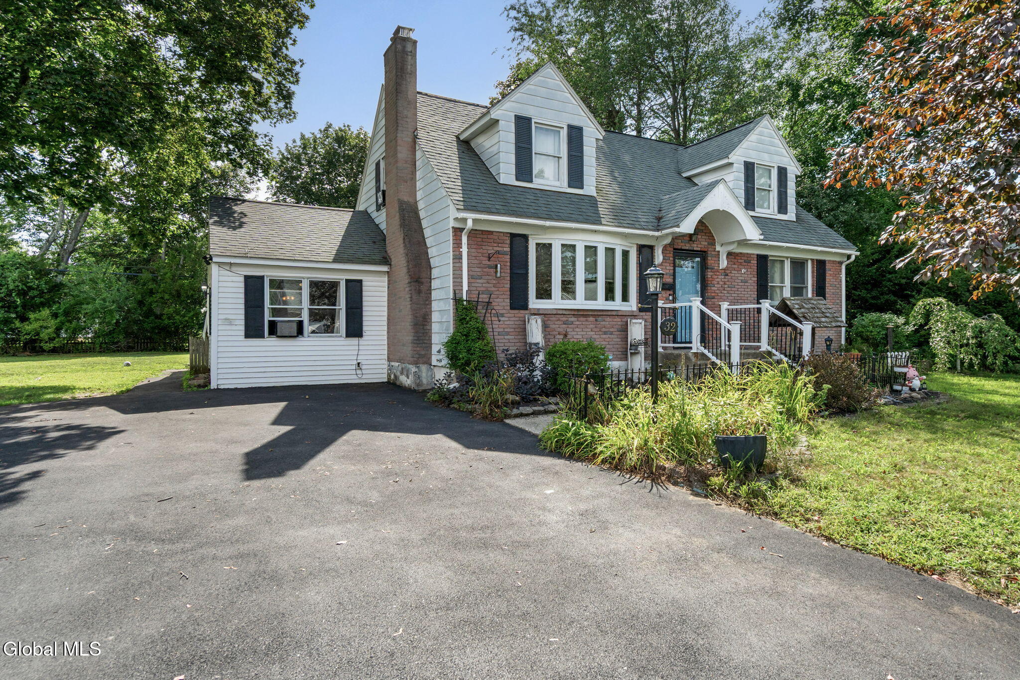 32 Hanes Street Guilderland NY 12203