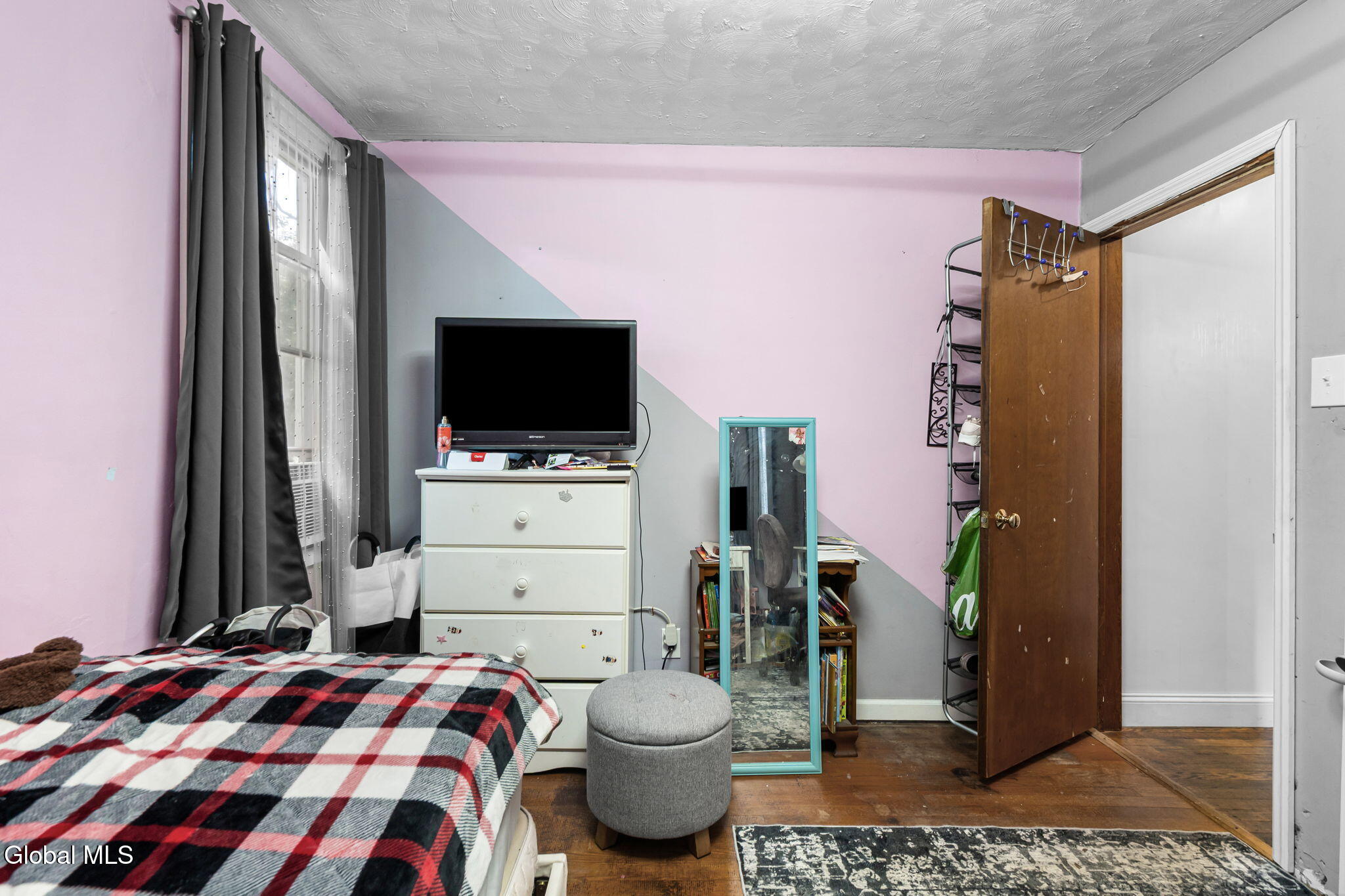 32 Hanes Street Guilderland NY 12203
