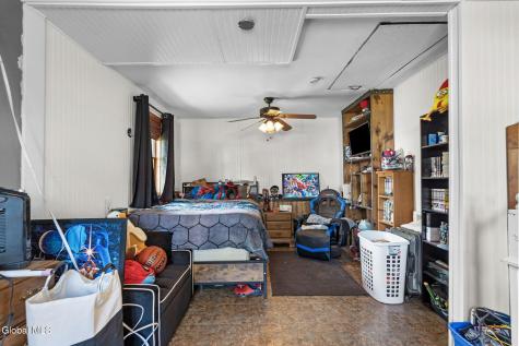 32 Hanes Street Guilderland NY 12203