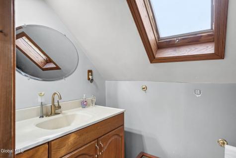 32 Hanes Street Guilderland NY 12203