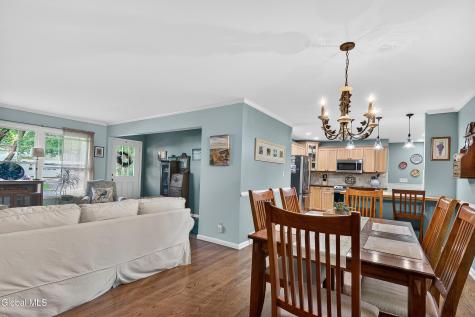 2 Avon Road Delmar NY 12054