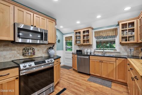 2 Avon Road Delmar NY 12054