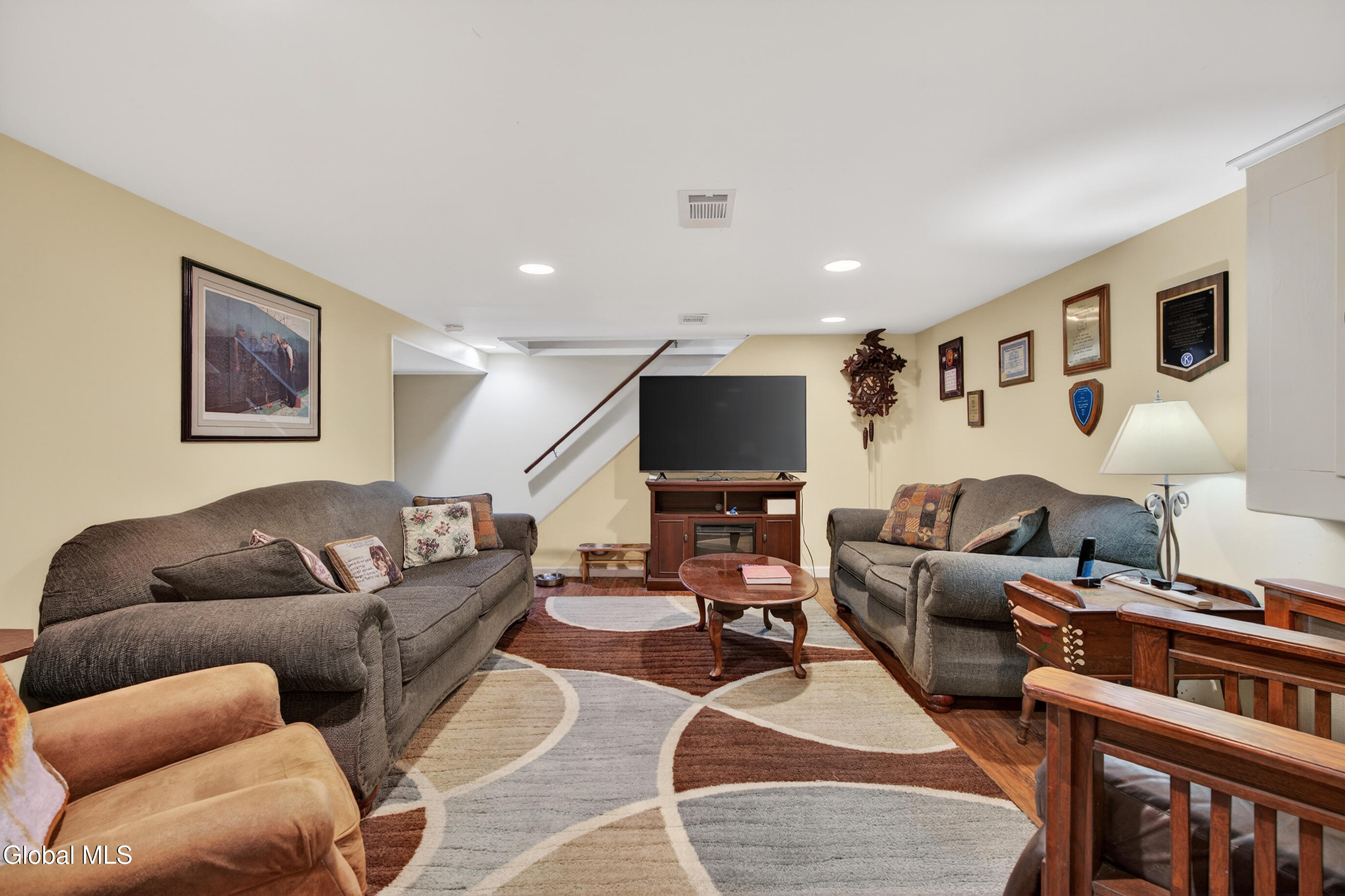 2 Avon Road Delmar NY 12054