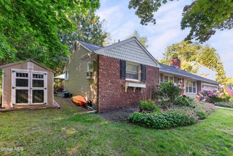 2 Avon Road Delmar NY 12054