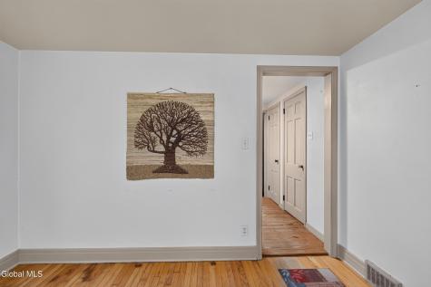 51 Nathaniel Boulevard Delmar NY 12054