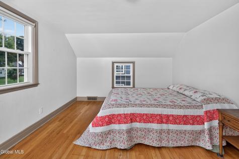51 Nathaniel Boulevard Delmar NY 12054