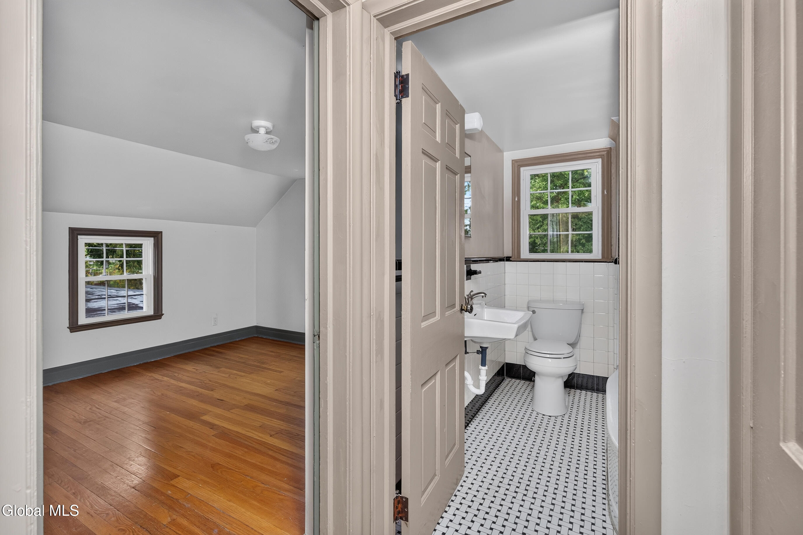 51 Nathaniel Boulevard Delmar NY 12054