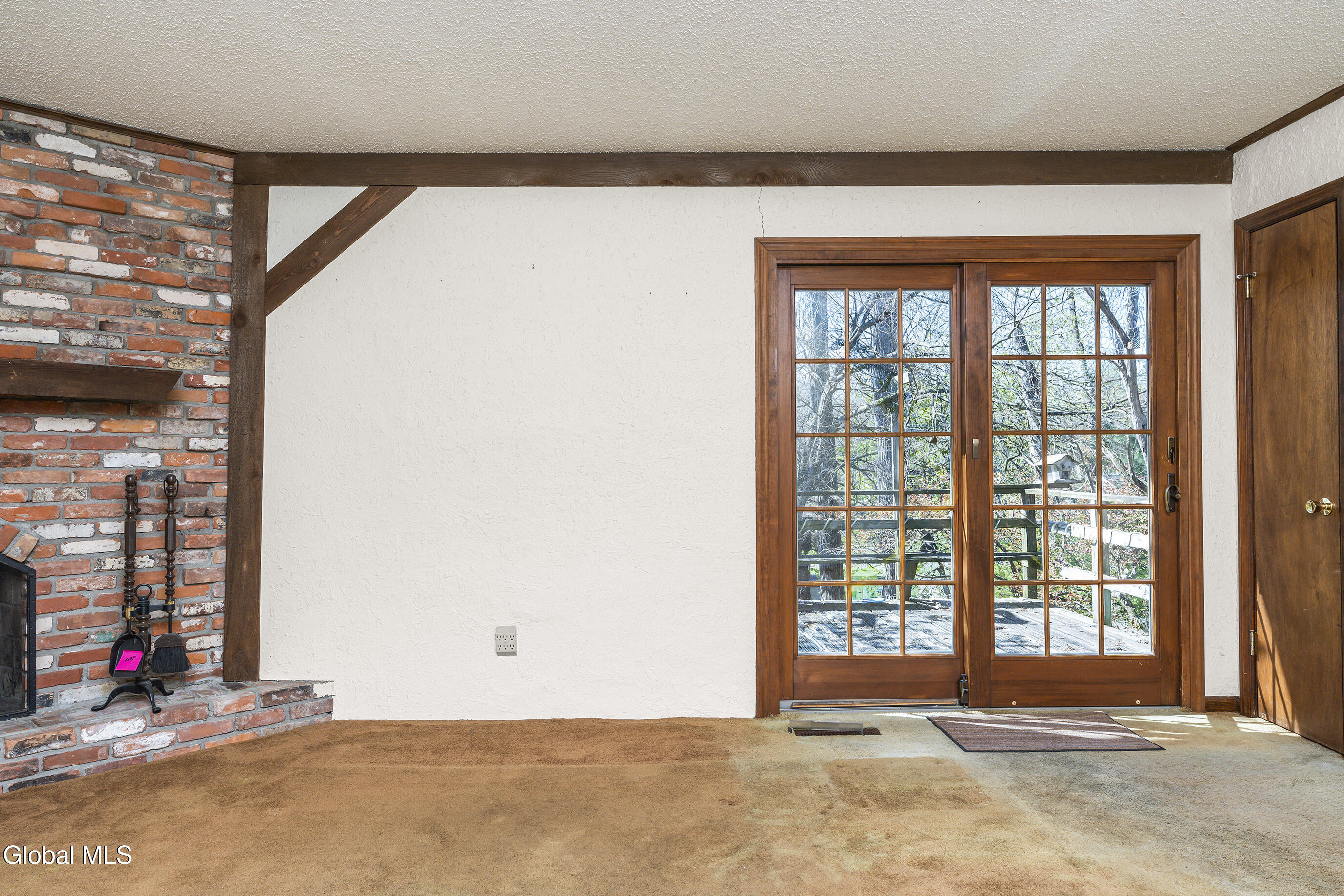 1910 Evva Drive Guilderland NY 12303