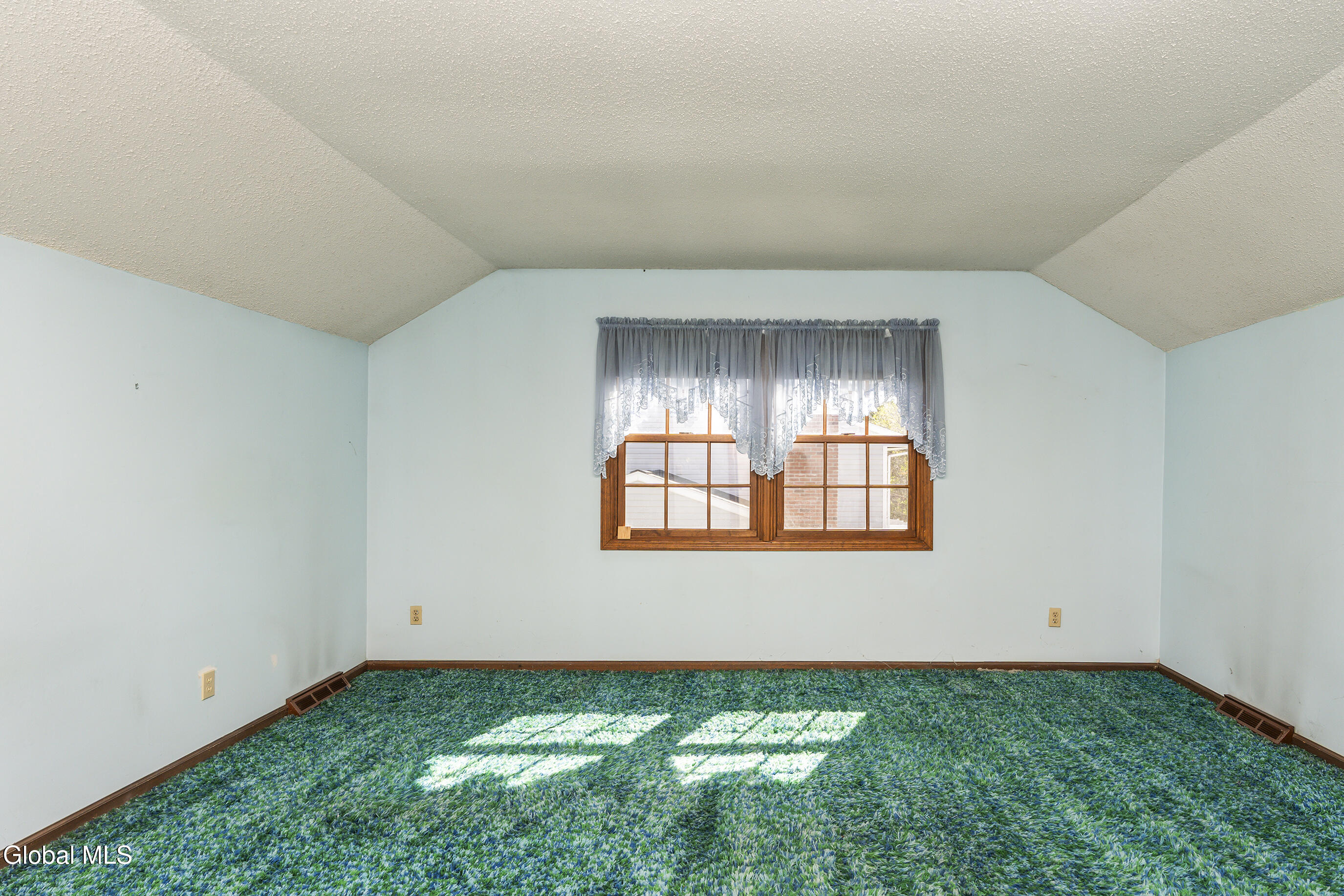 1910 Evva Drive Guilderland NY 12303