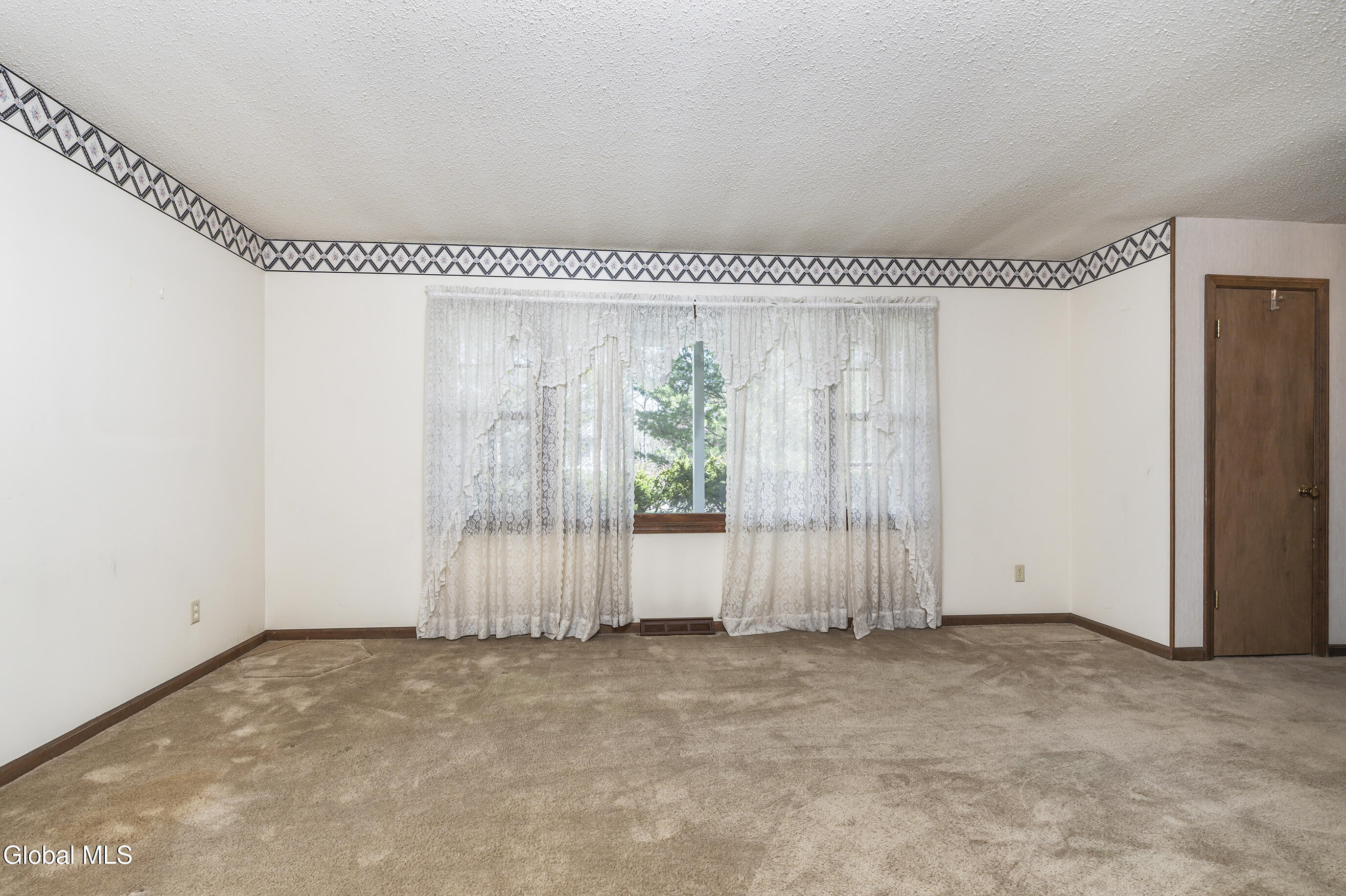 1910 Evva Drive Guilderland NY 12303