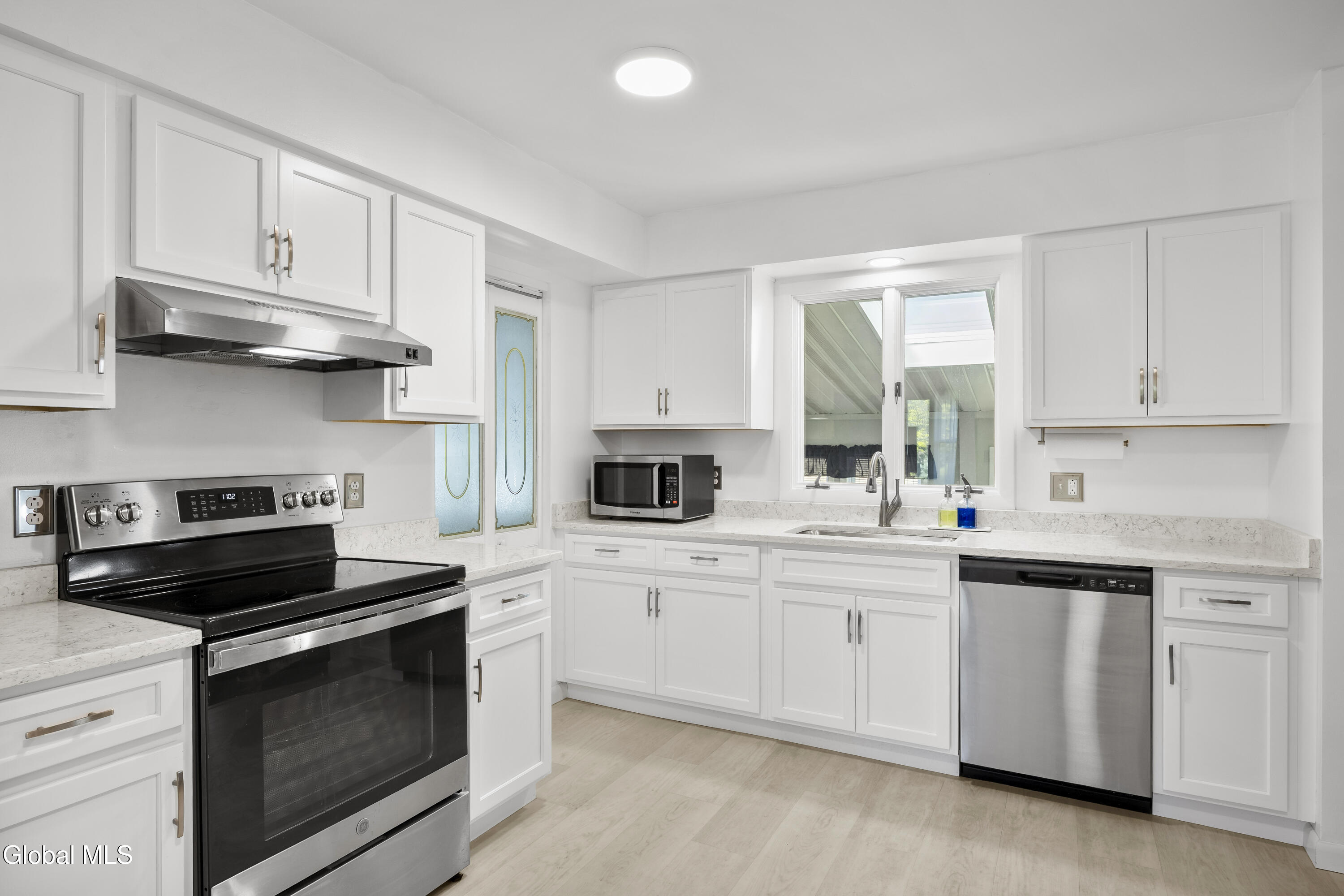 46 Windmill Drive Glenmont NY 12077