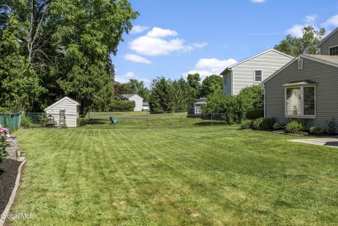 46 Windmill Drive Glenmont NY 12077