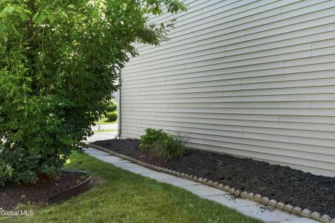 46 Windmill Drive Glenmont NY 12077