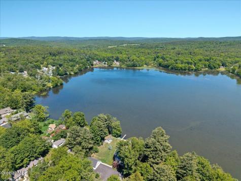 110 Stewart Point Road Nassau NY 12123