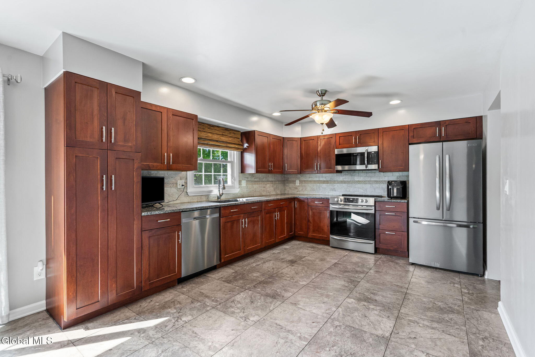19 Midway Drive Albany NY 12205