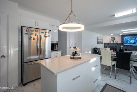 933 E Pine Hill Drive Schenectady NY 12303