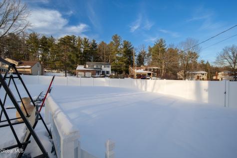 933 E Pine Hill Drive Schenectady NY 12303