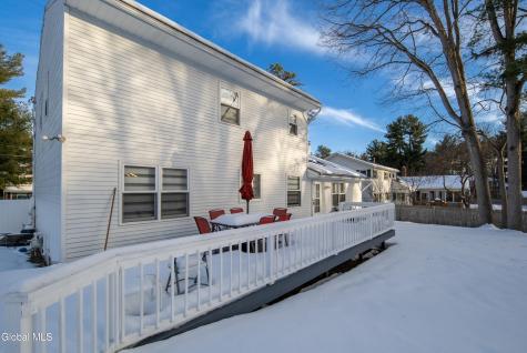 933 E Pine Hill Drive Schenectady NY 12303