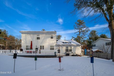 933 E Pine Hill Drive Schenectady NY 12303